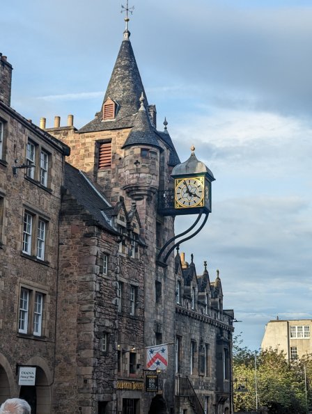 PXL_20240509_182352909